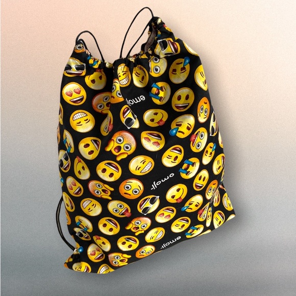 Handmade String Bag Emoji Tote Backpack - Picture 6 of 9